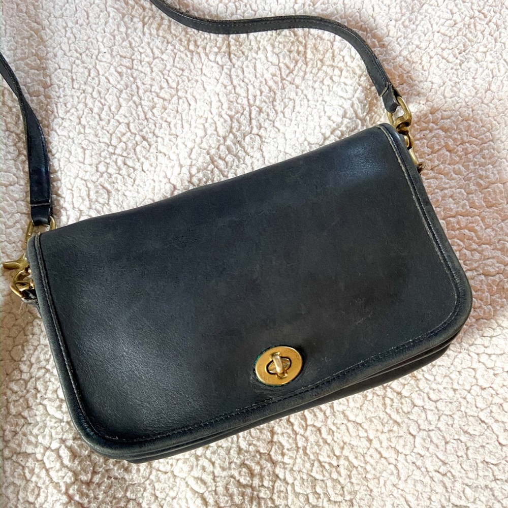 Vintage Coach Crossbody - Black